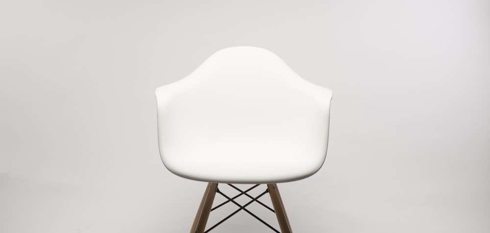 Herman Miller Aeron vs Steelcase Leap